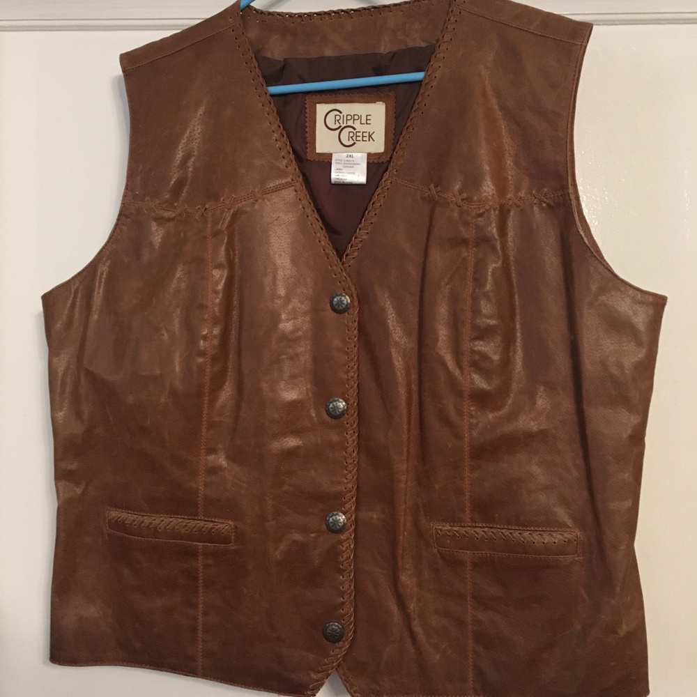 Never worn genuine leather plus-sized western vest